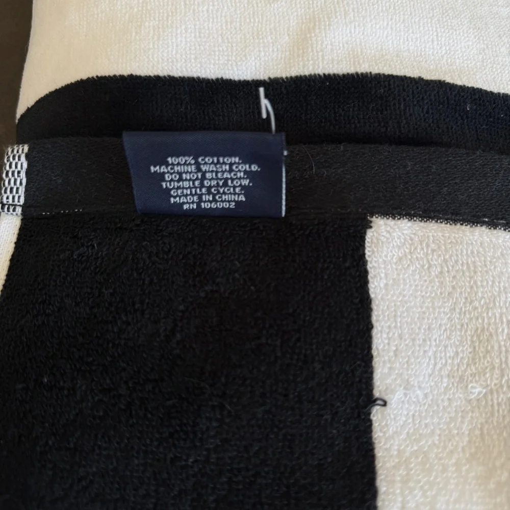 Brooks Brothers Black White Cabana Striped 40x70” Oversized Pool Beach Towel New
